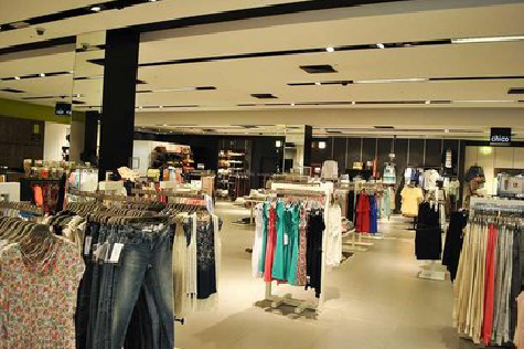 襄城商场里的店面怎么装修?